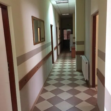 منزل للإقامة Uslugi Hotelowe Modlin Airport