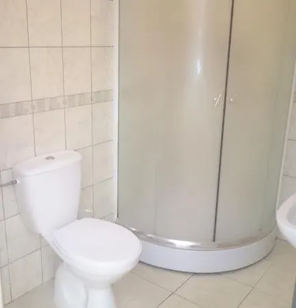 Δωμάτια σε οικογενειακή κατοικία Uslugi Hotelowe Modlin Airport