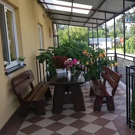 Uslugi Hotelowe Modlin Airport *