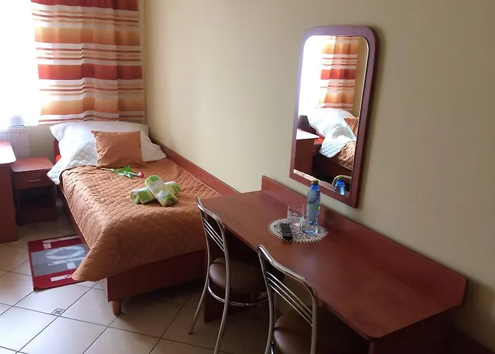 Usługi Hotelowe Modlin Airport *